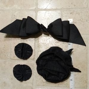 Barrette & brooches of black material